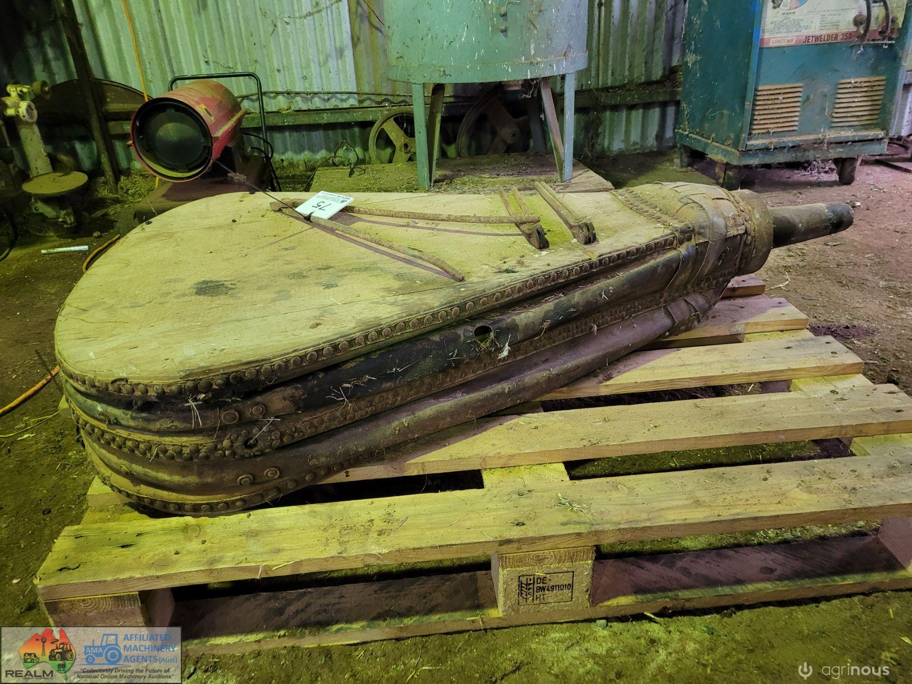 Large Antique Blacksmith's Bellows - photo 9