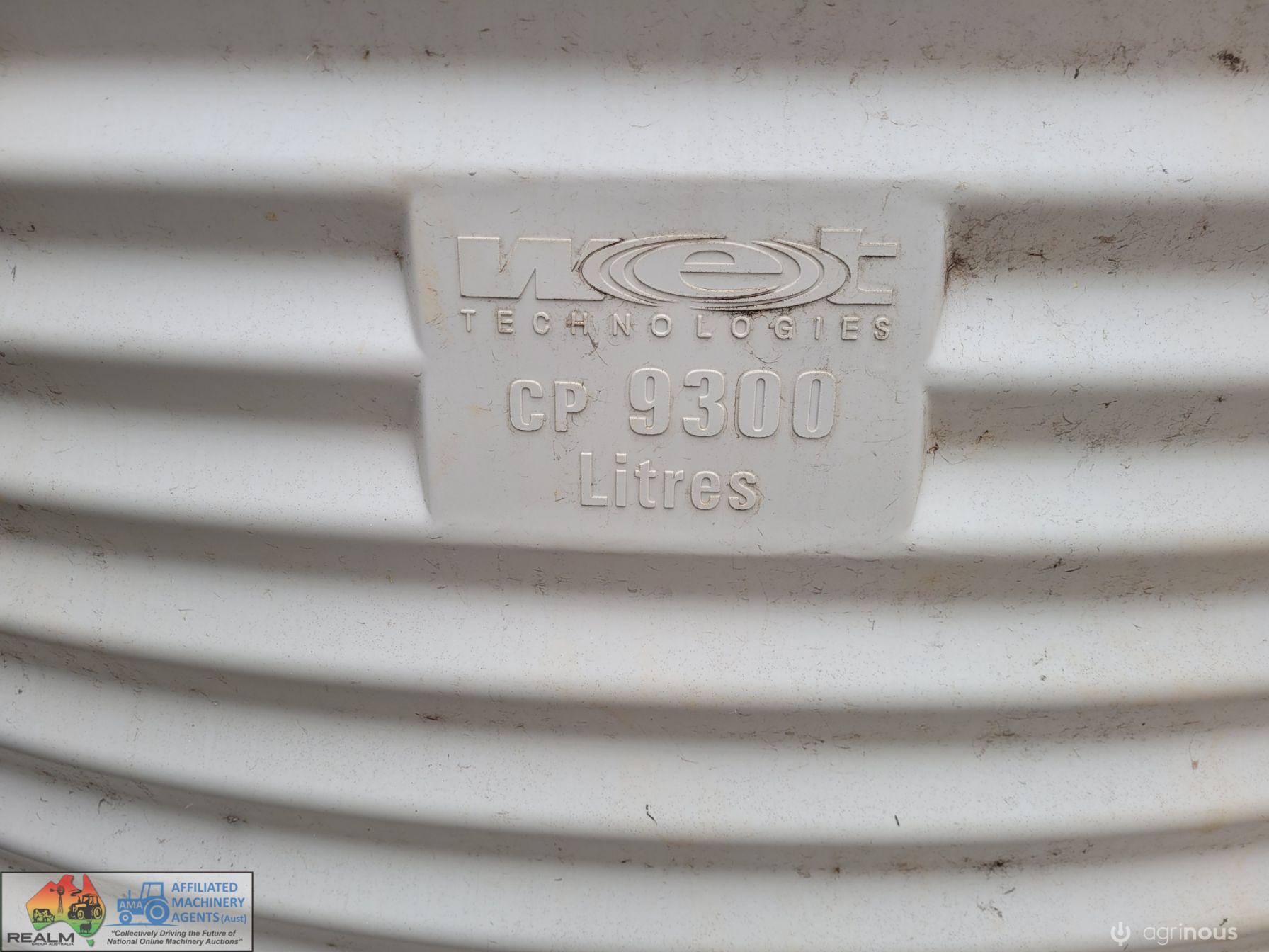 9,300 Ltr Beige Poly Tank - photo 3