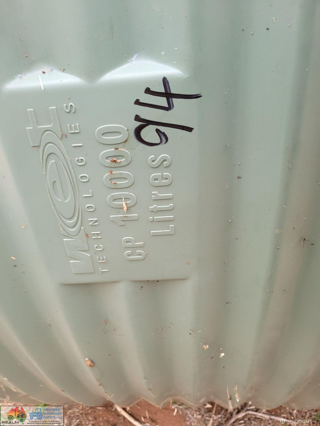 10,000 Ltr Light Green Poly Tank - photo 4