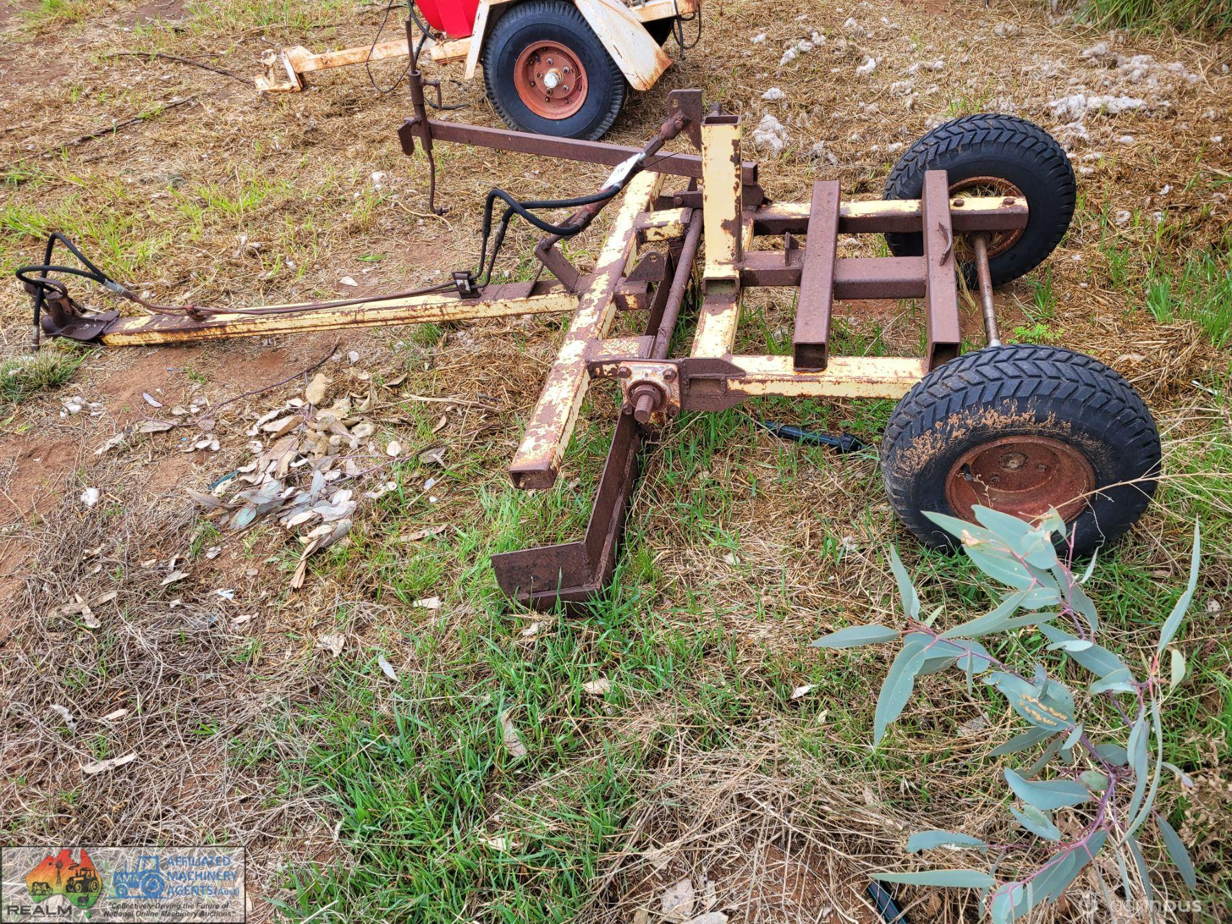 Garden Grader with Hyd Lift (5ft wide)