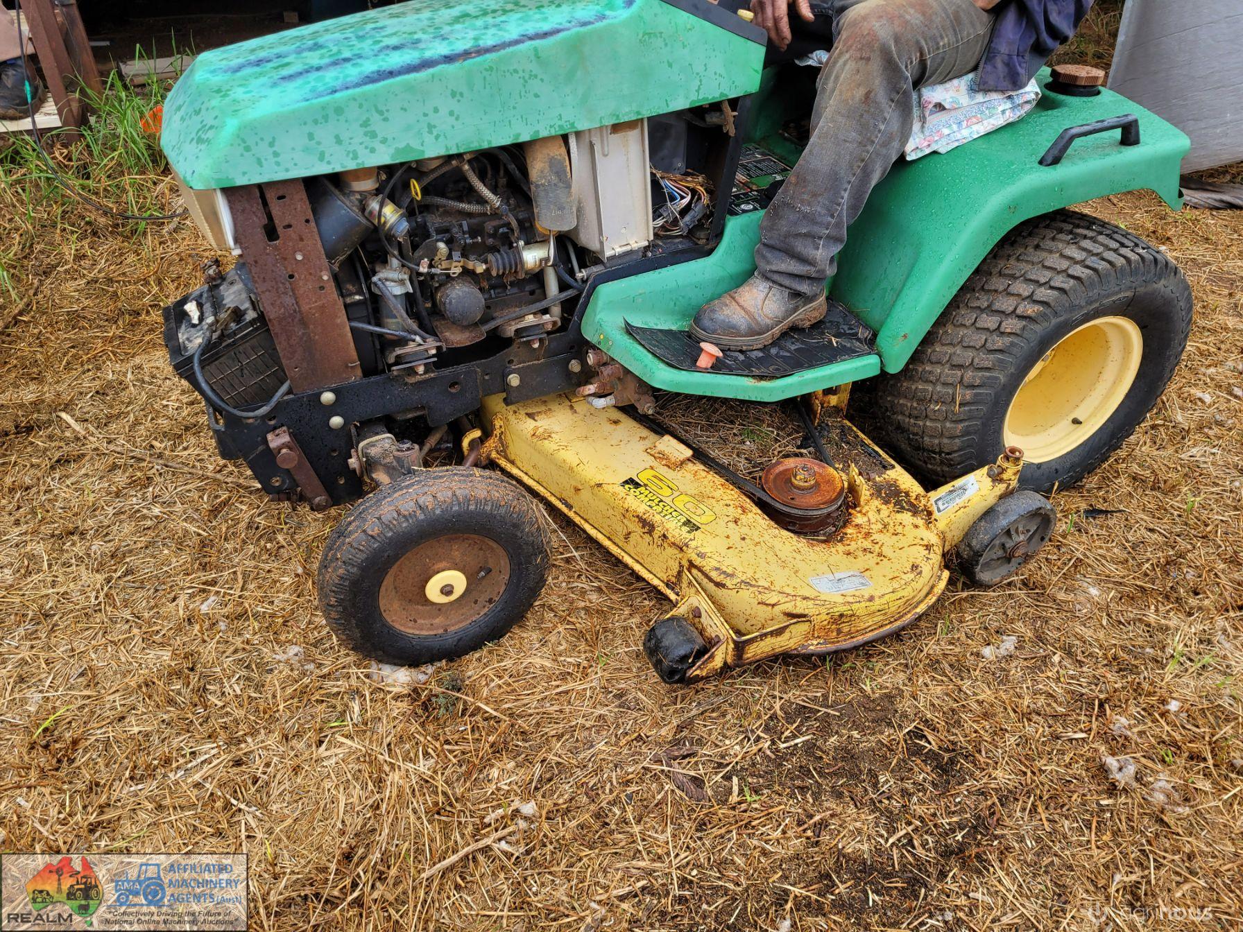 John Deere JD-455 Diesel Ride-on Mower - photo 3