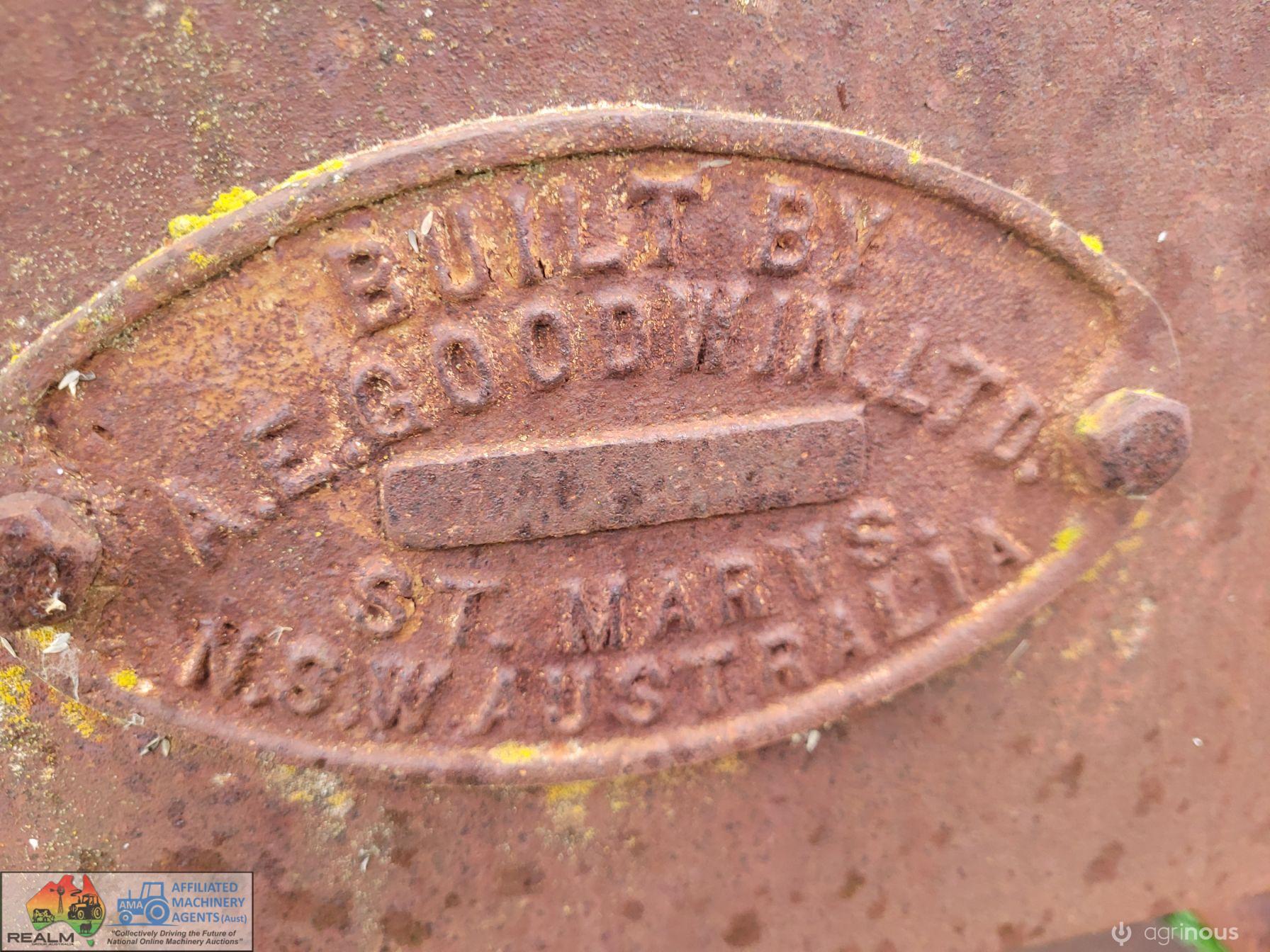 International AW7D Road Grader (Parts) - photo 7