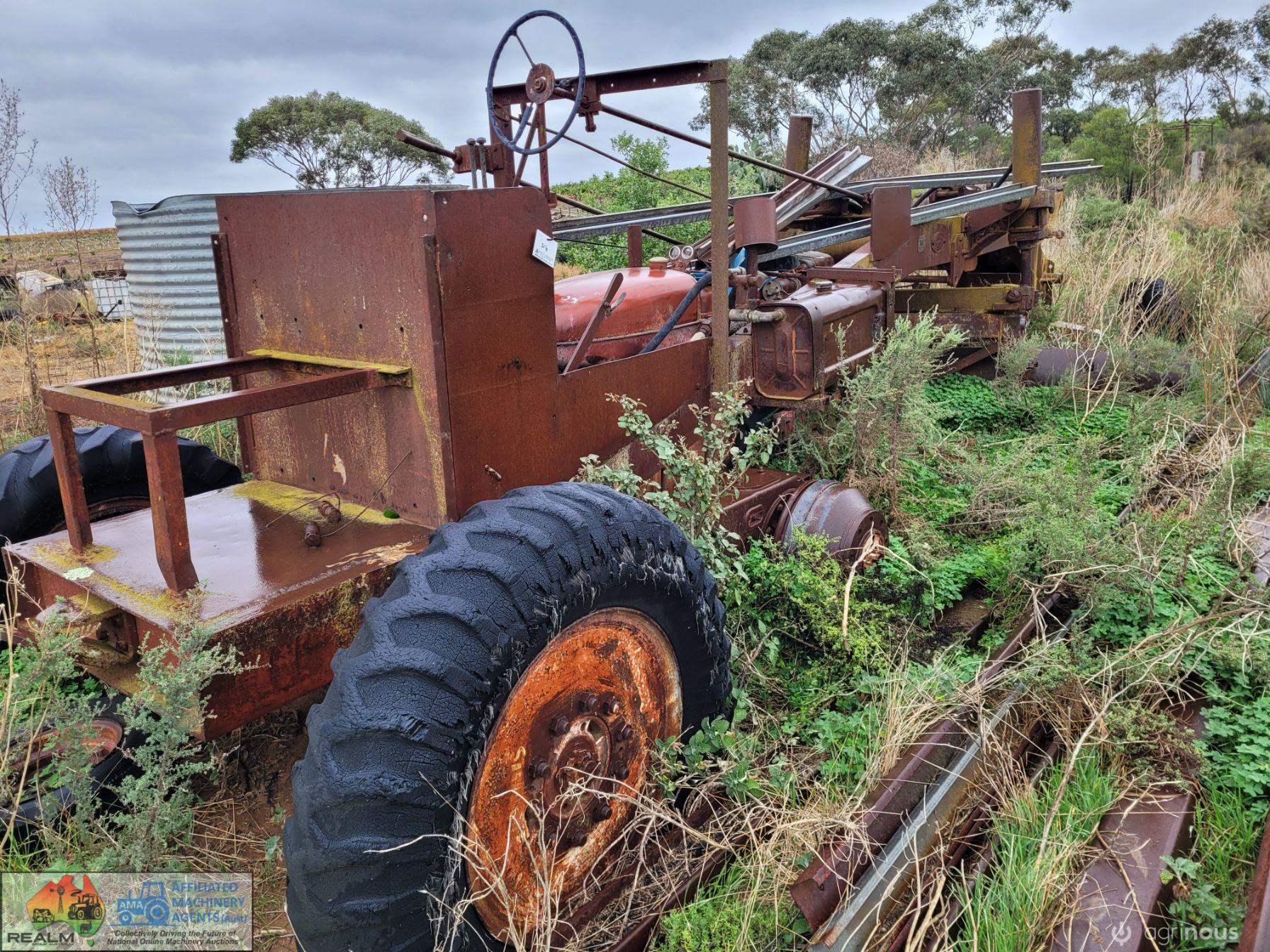 International AW7D Road Grader (Parts) - photo 2
