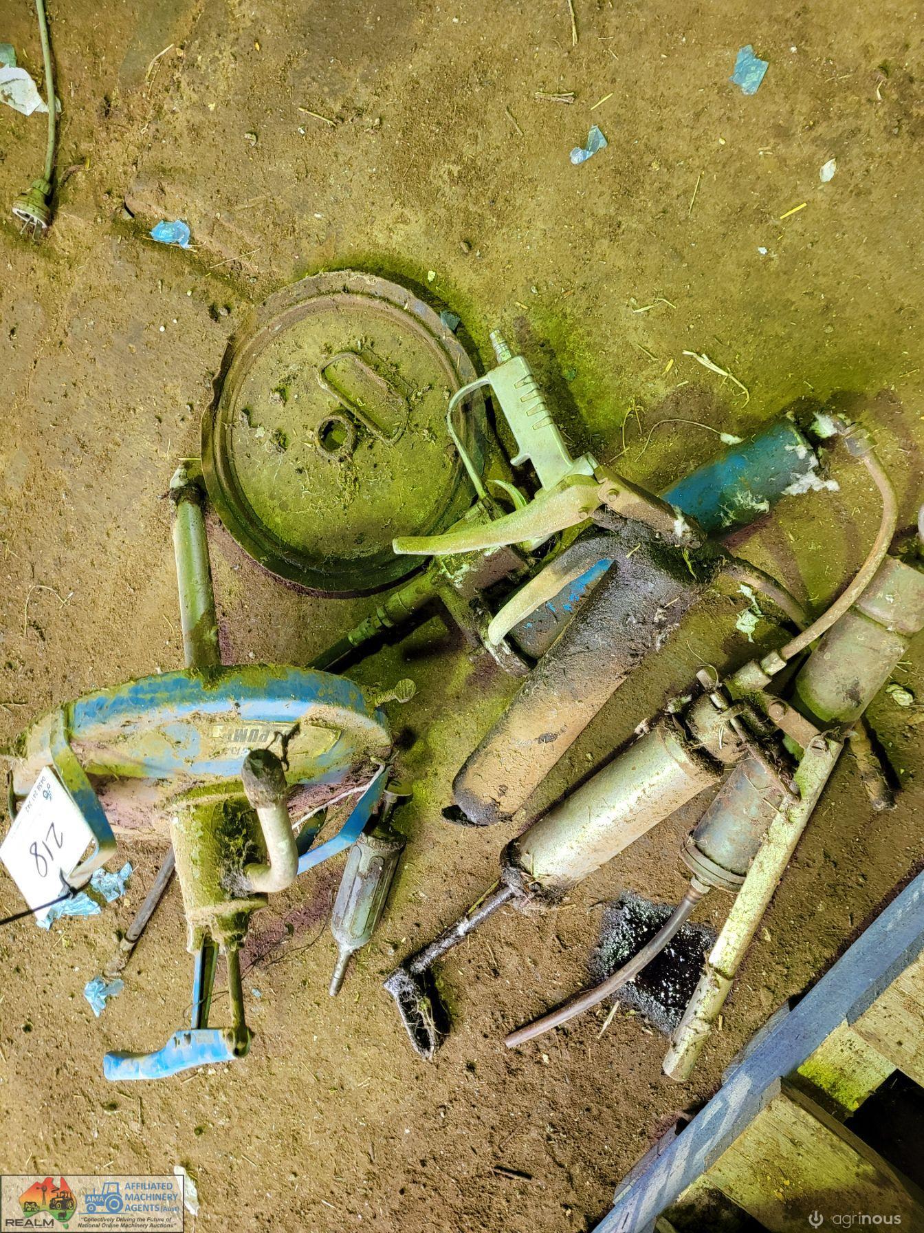 Assorted Grease Guns - photo 3