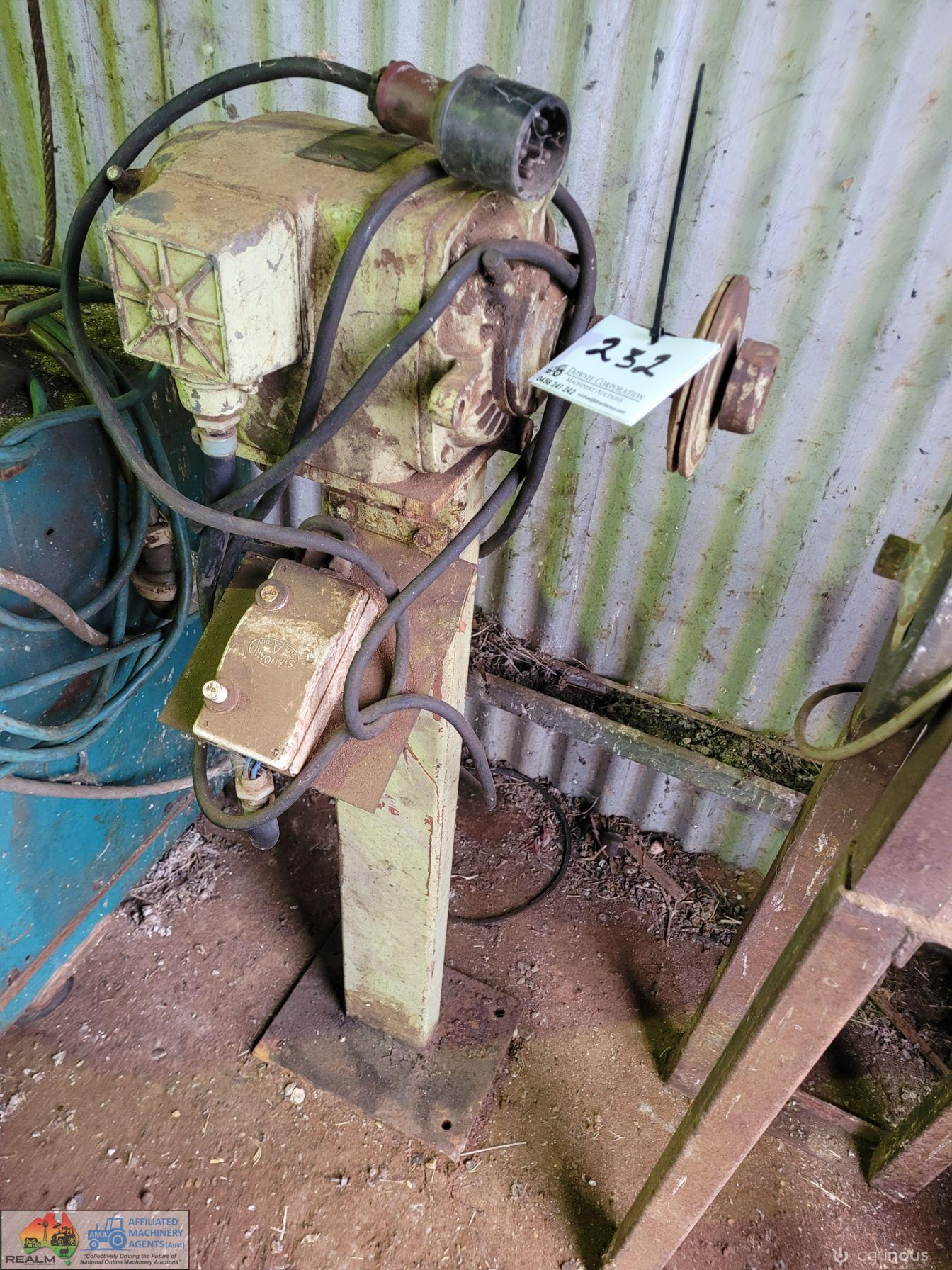 Brook Motors Single-end Grinder on Pedestal