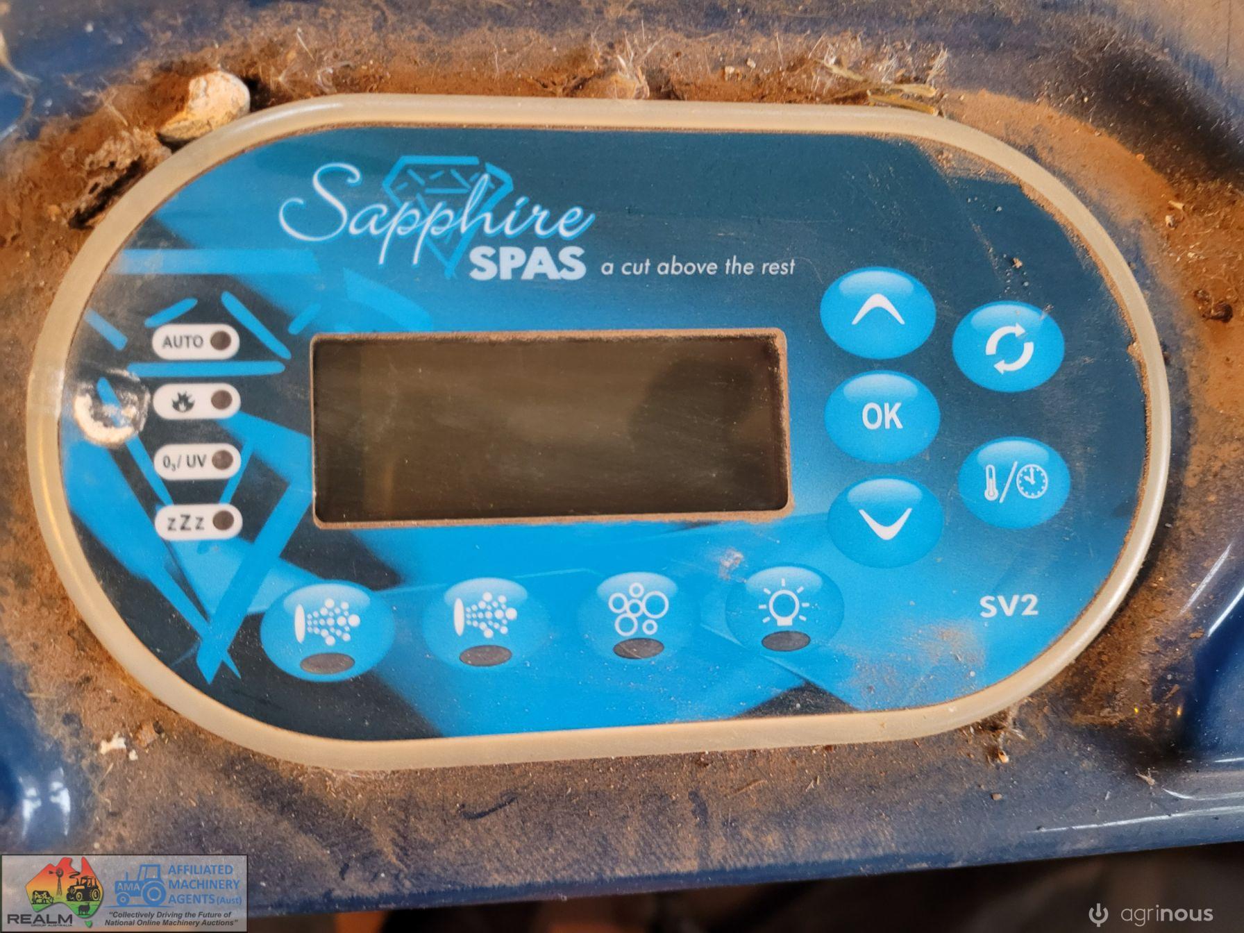 New (Un-used) Spa Bath with cover - photo 5