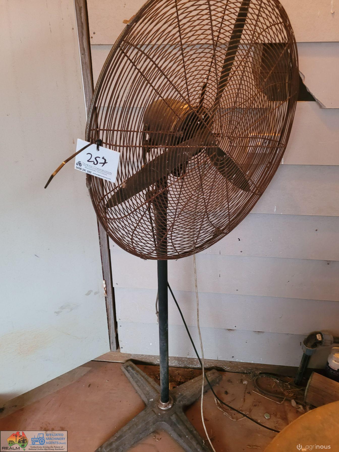 Industrial Electric Fan - photo 2