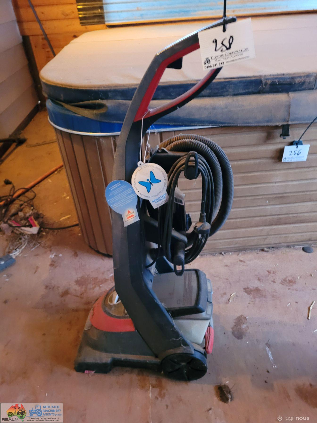 Bissell Powerwash Deluxe Electric Carpet Cleaner - photo 7