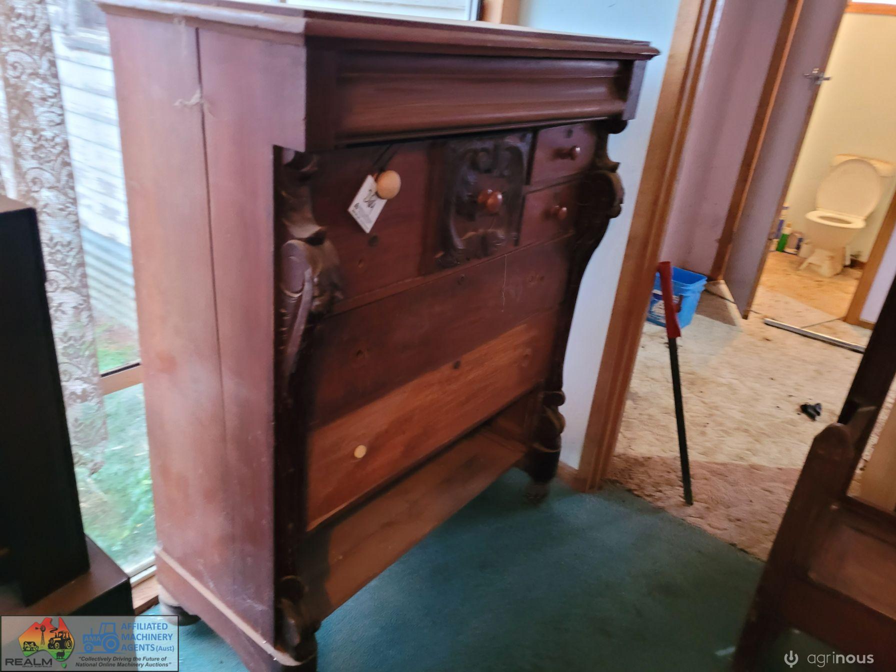 Antique Wardrobe Cupboard - photo 2