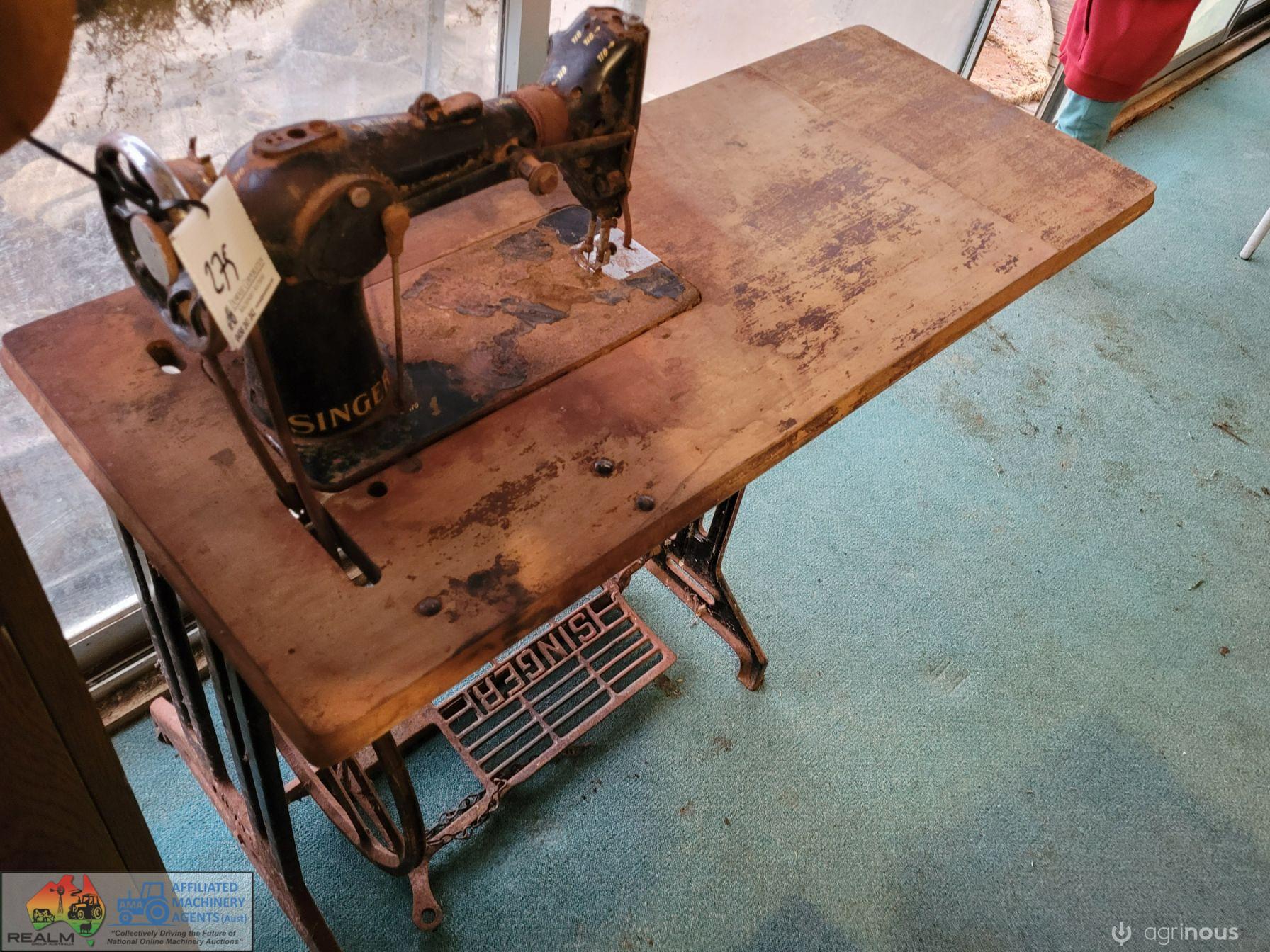 Antique Singer Sewing Machine - photo 2