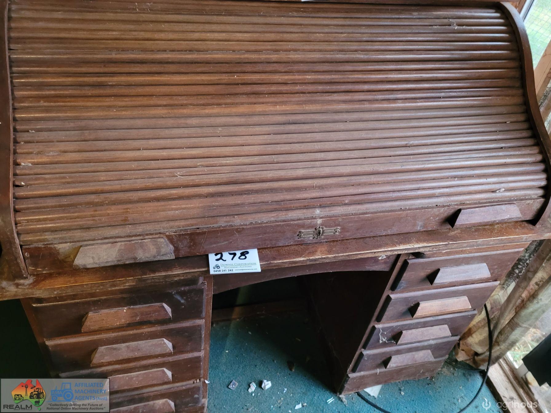 Roll Top Writing Desk - photo 2