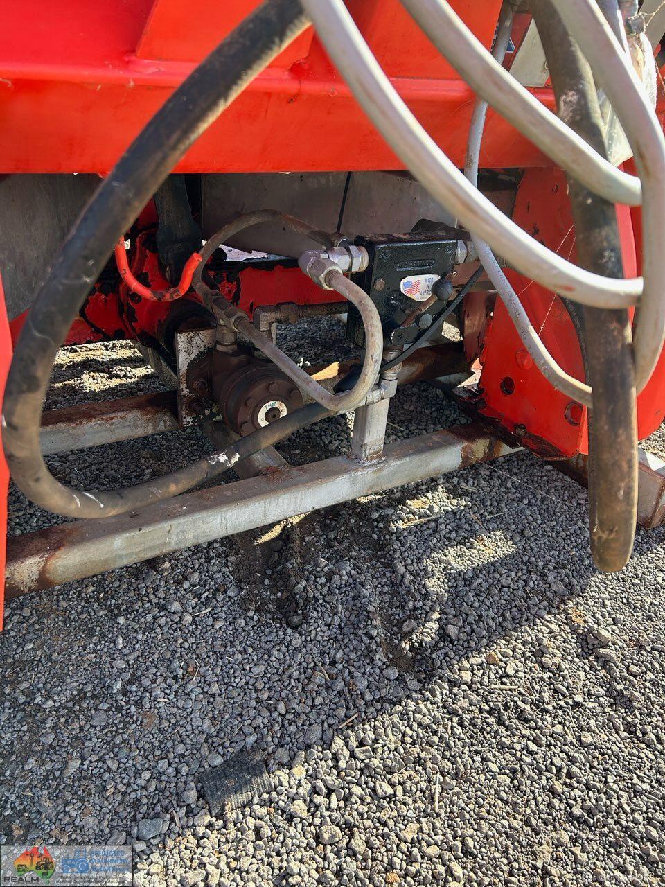 2011 Kuhn Axis 40.1 Fertilizer Spreader - photo 10