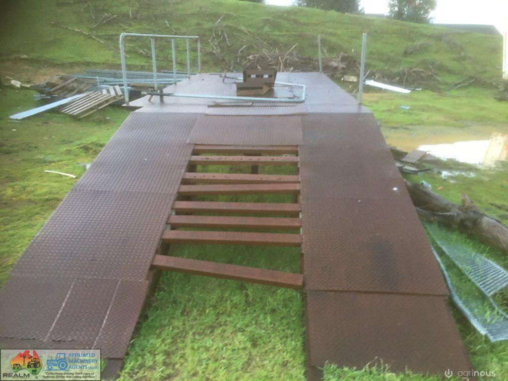 Truck Service Ramp