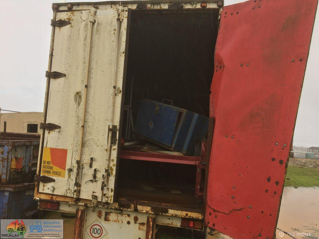 Tri-axle Pantech 14m (48ft) - photo 3