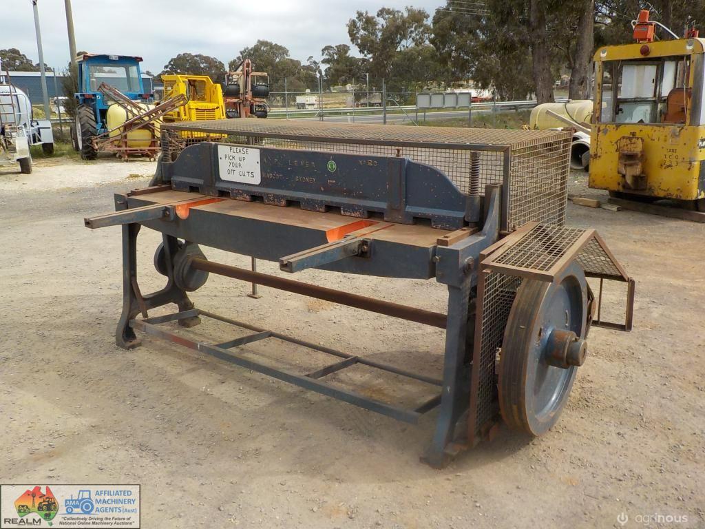 A P Lever metal cutting Guillotine