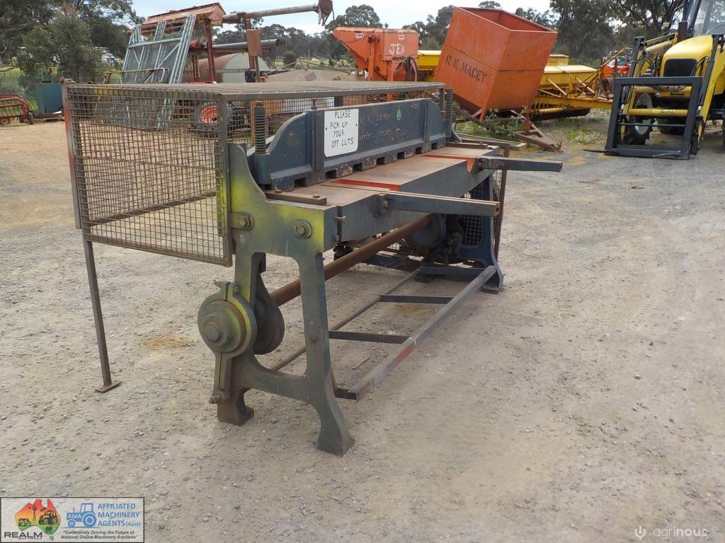 A P Lever metal cutting Guillotine - photo 4