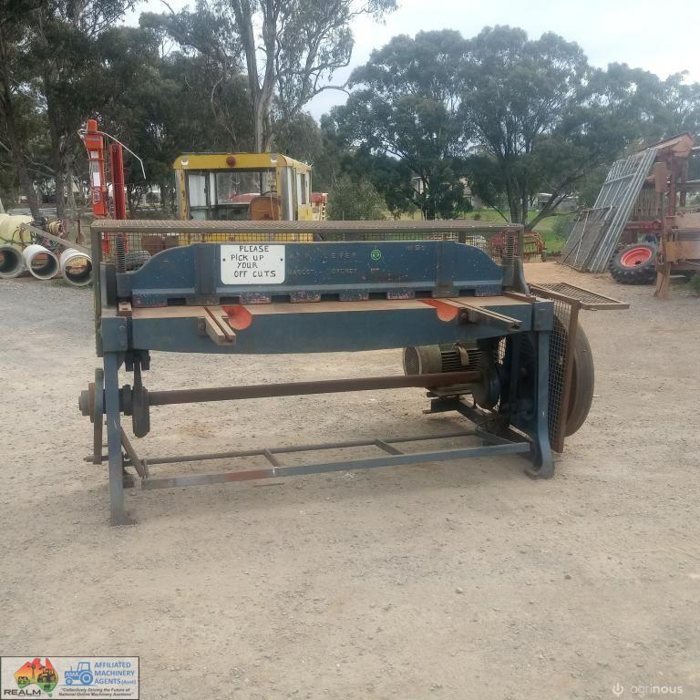 A P Lever metal cutting Guillotine - photo 5