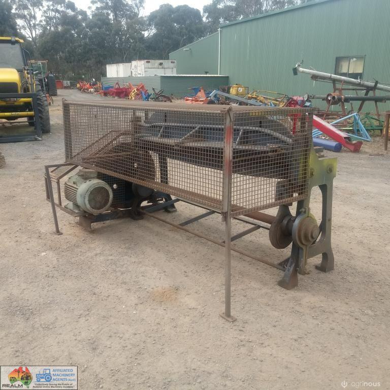 A P Lever metal cutting Guillotine - photo 8