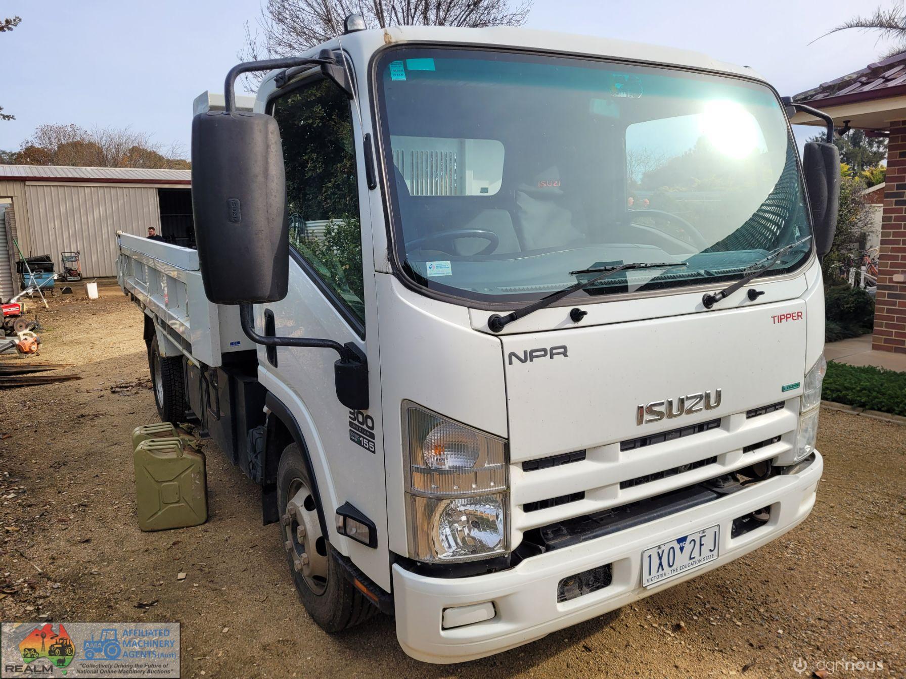 2015 Isuzu Euro-V NPR300 Tipper - photo 15