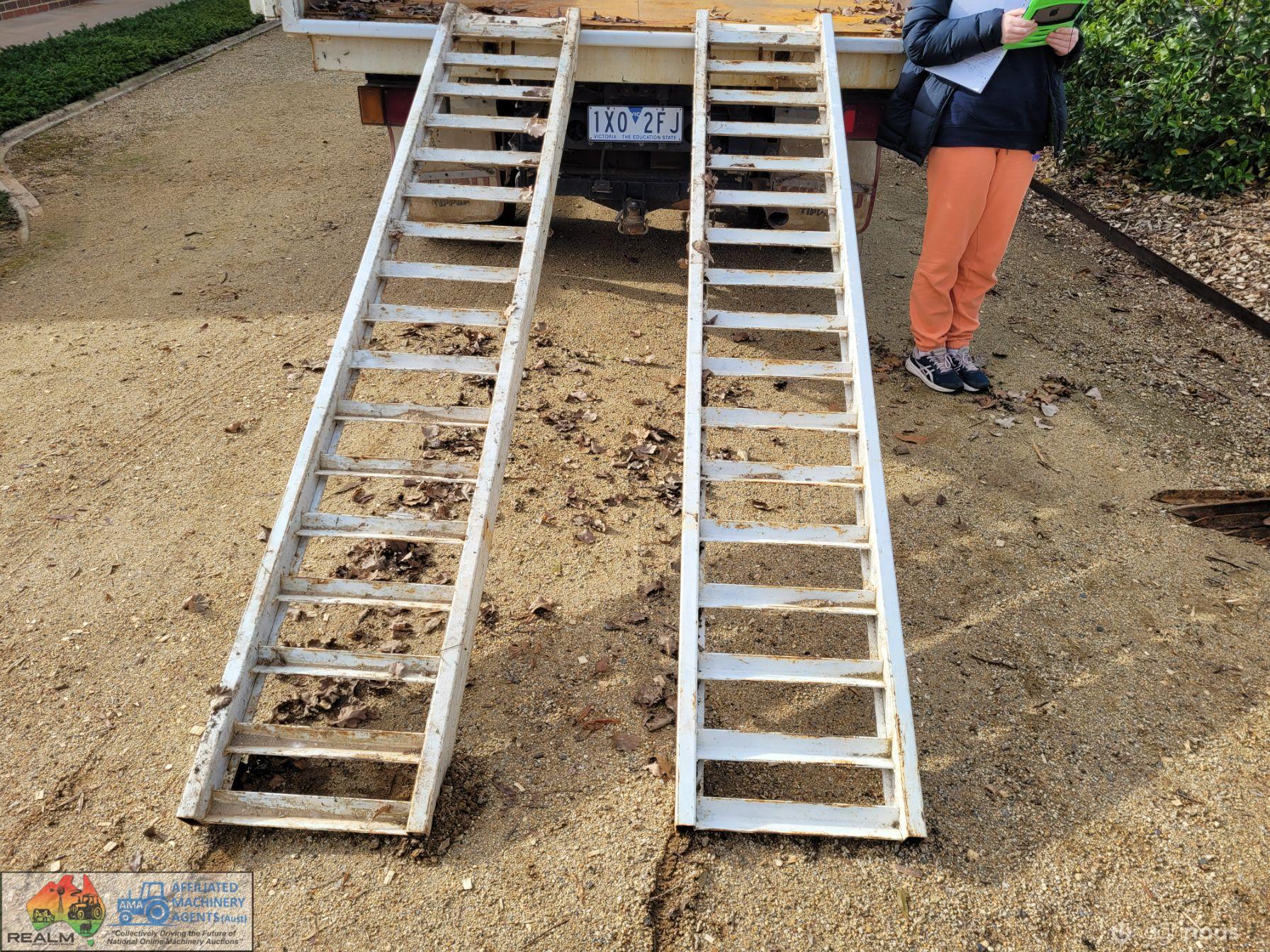 H/Duty Machinery Ramps 2.5m - photo 2