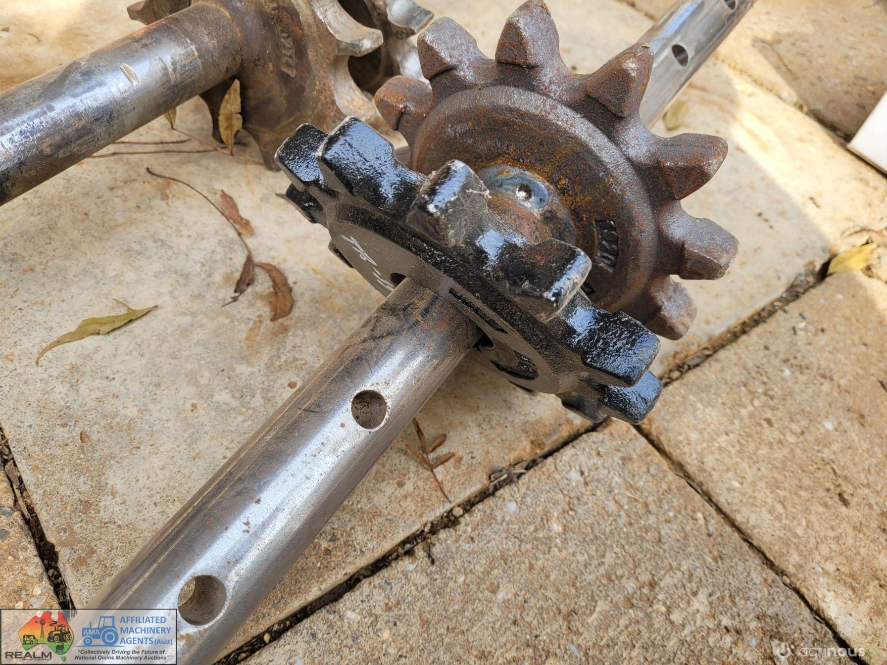 2x Trencher Drive Shaft with Sprockets (1 = New) - photo 2