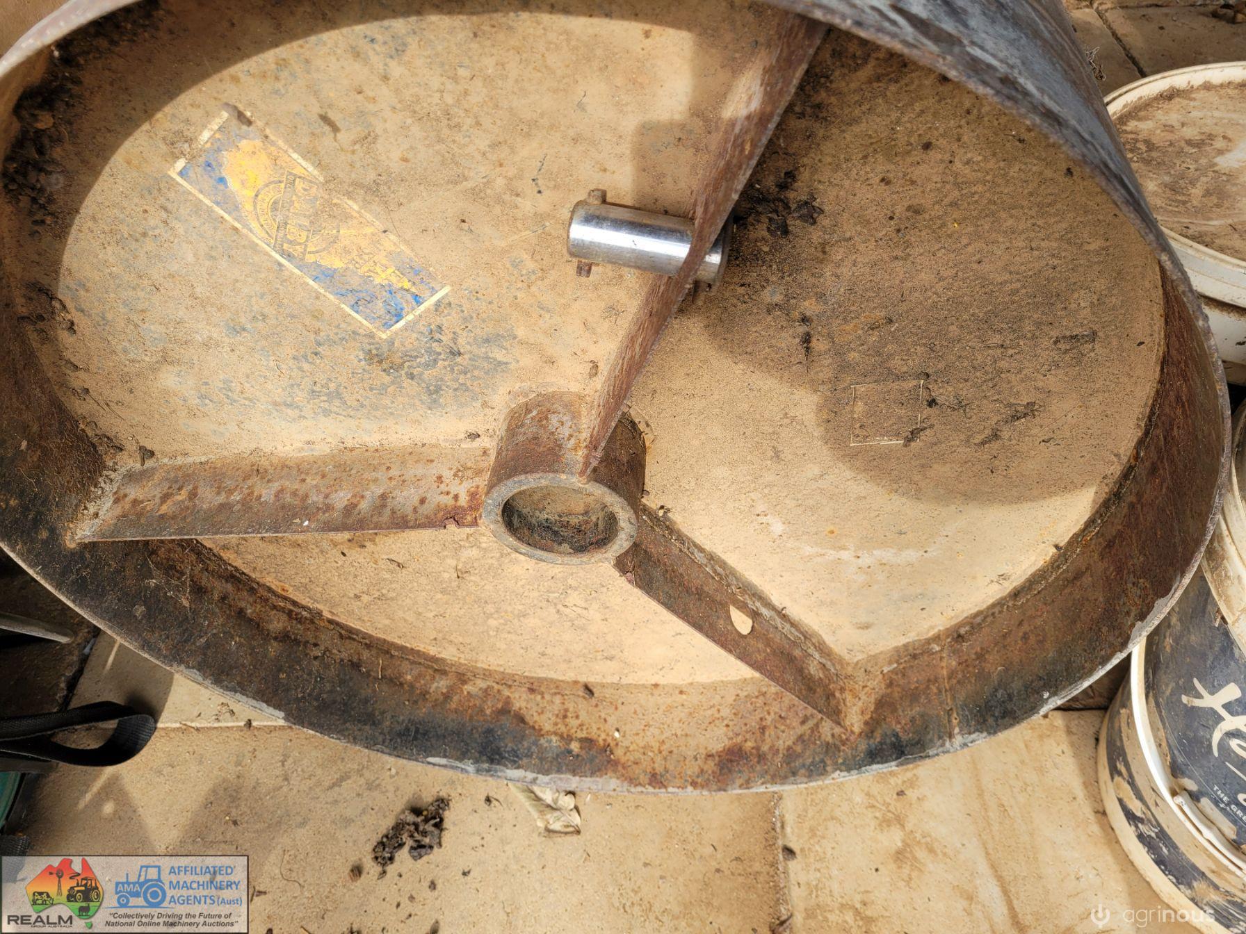 Concrete mixer to suit Dingo