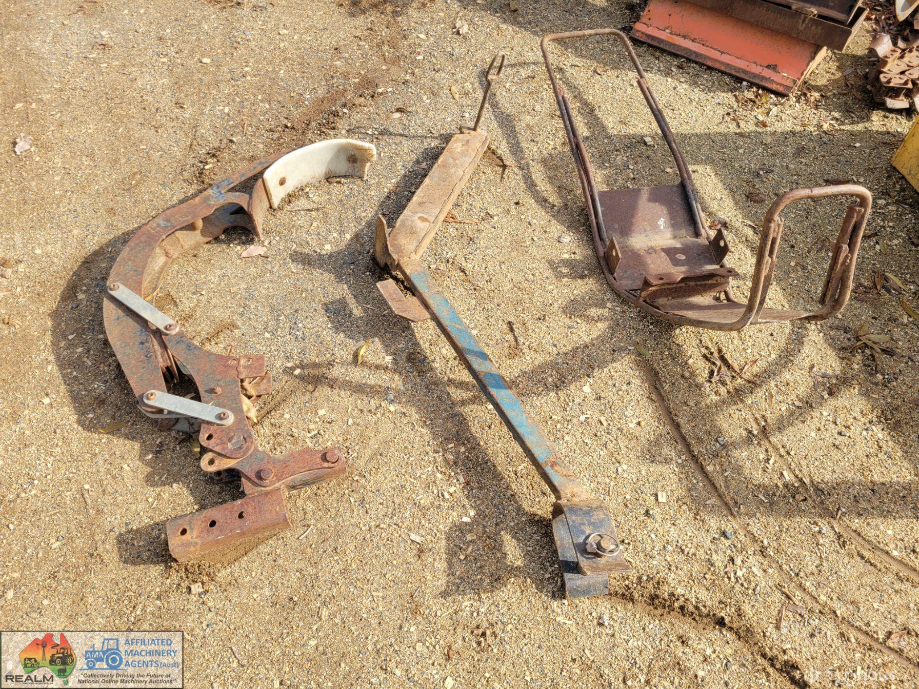 Dingo Trencher Crummer bar & Accessories - photo 2