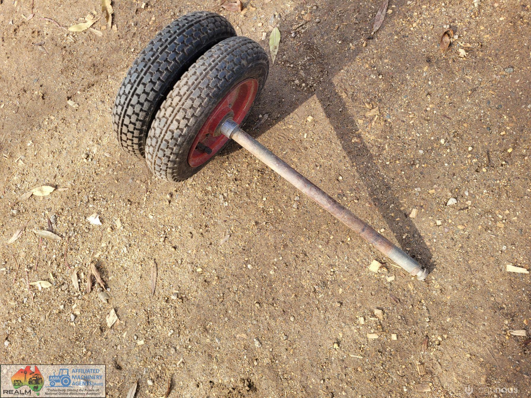Trolley Axle & Wheels - photo 2