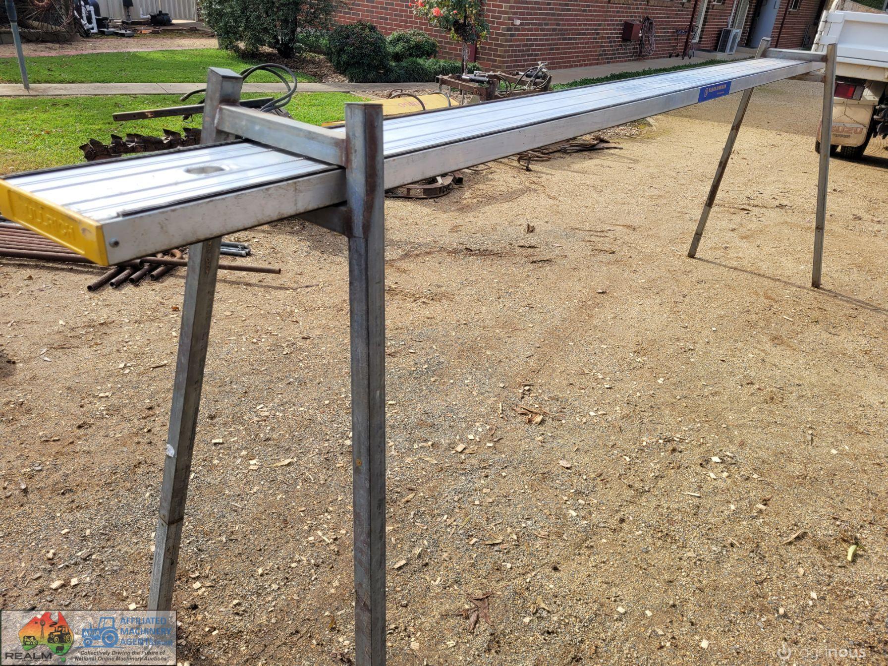 2x New 4m Alloy Tradesmen Planks & Trestle Legs