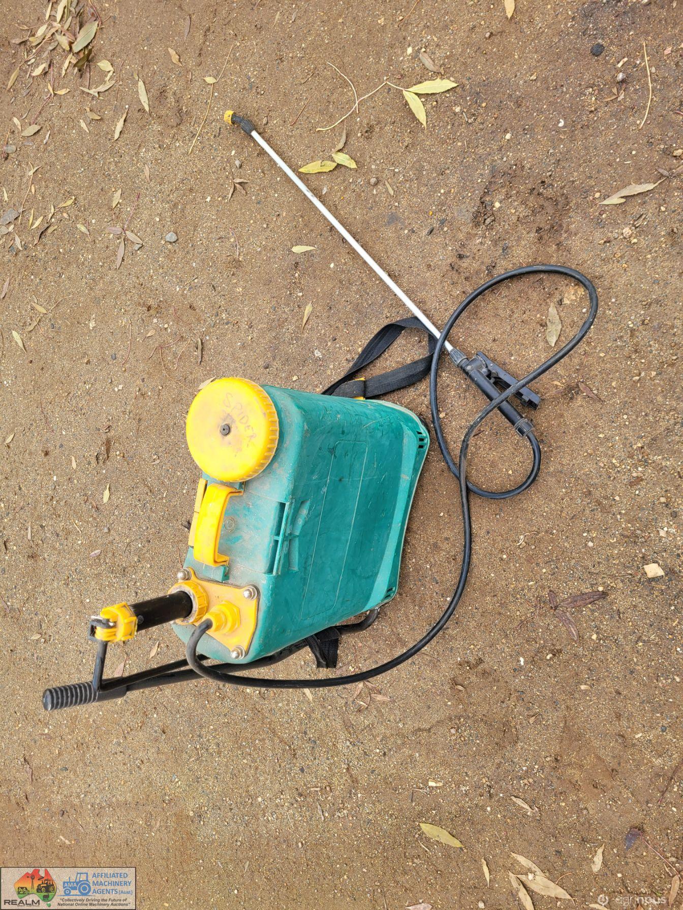 Knapsack Sprayer (working Cond.) - photo 3