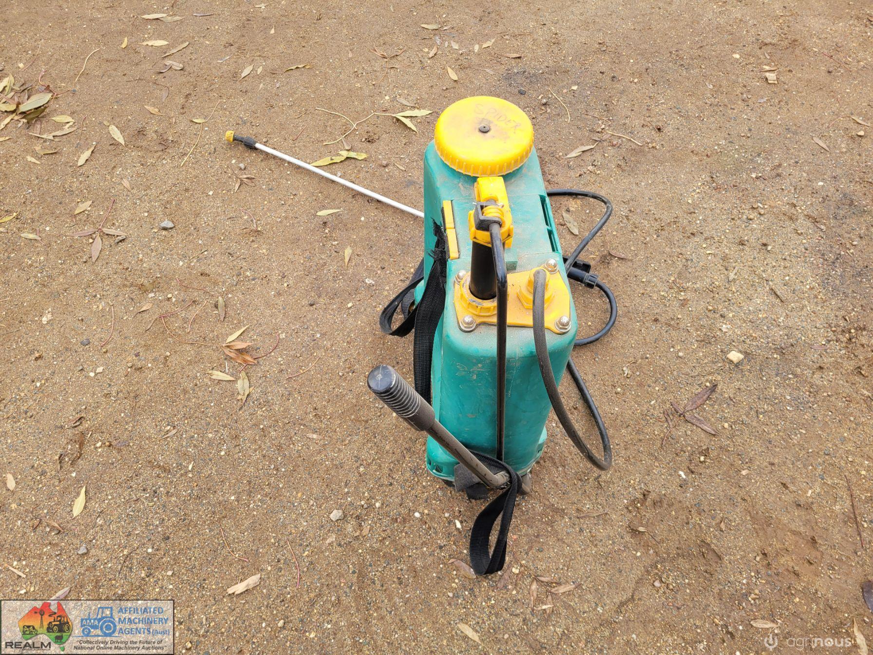 Knapsack Sprayer (working Cond.) - photo 2