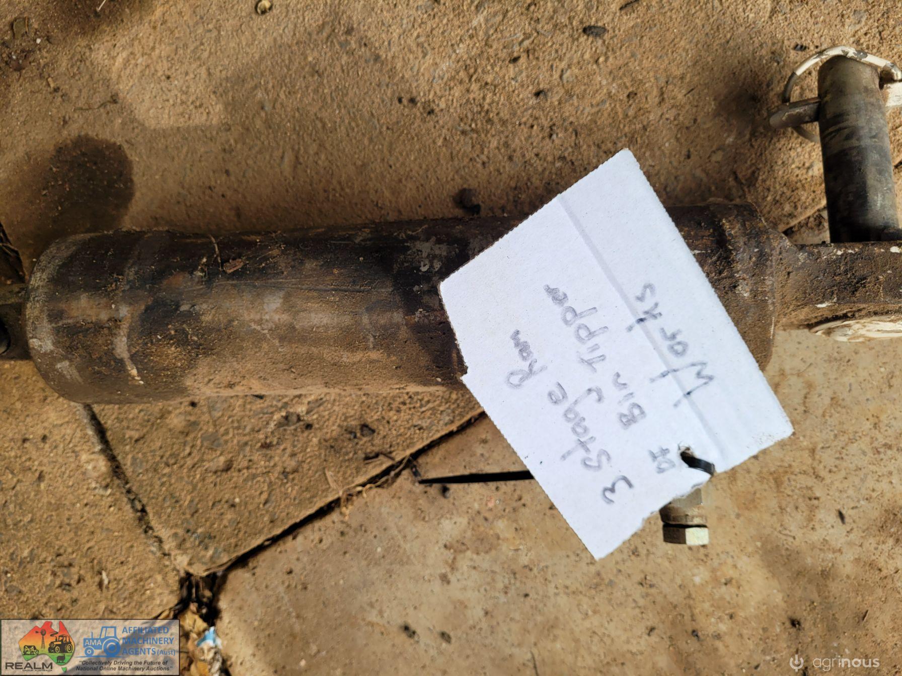 3 Stage Hydraulic Ram - photo 2