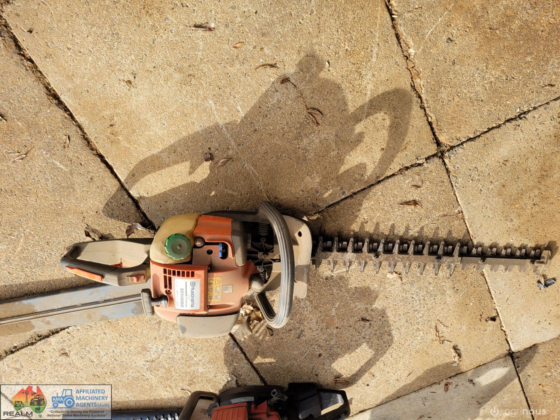 Husqvarna 325 HD-60 Petrol Hedge Trimmer - photo 2