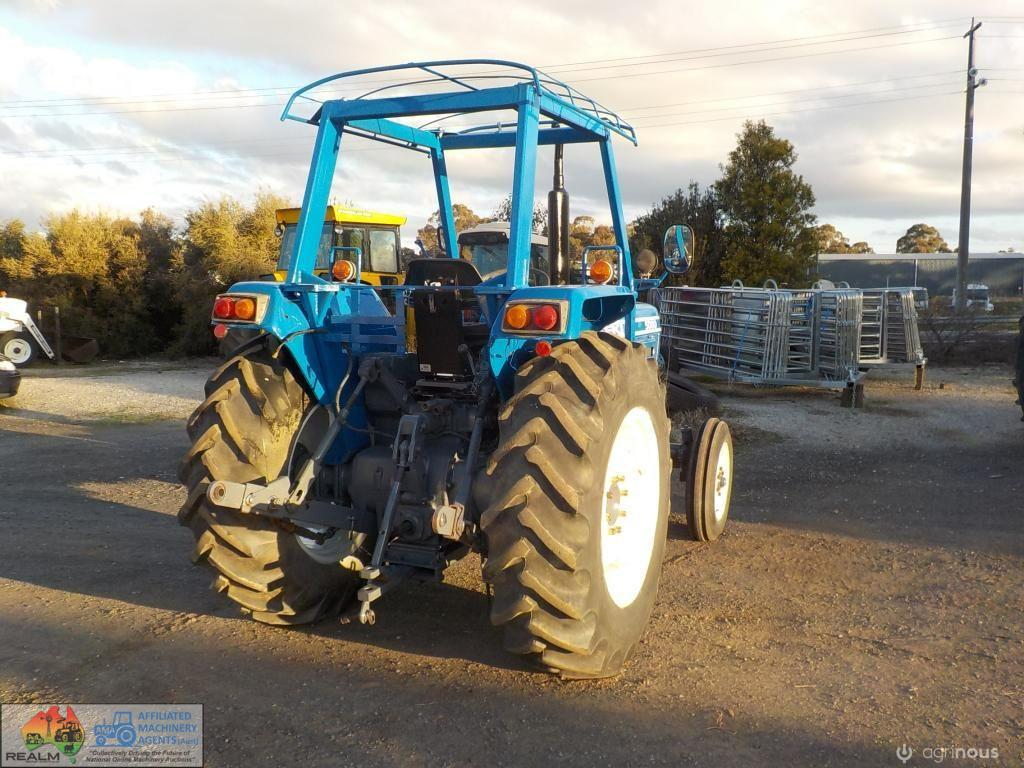 Iseki 5000 Tractor - photo 3