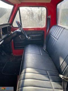 1980 Ford F350 with a 351 V8 engine - photo 7
