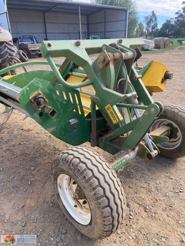 2013 Hustler SL700X Bale Wagon - photo 4