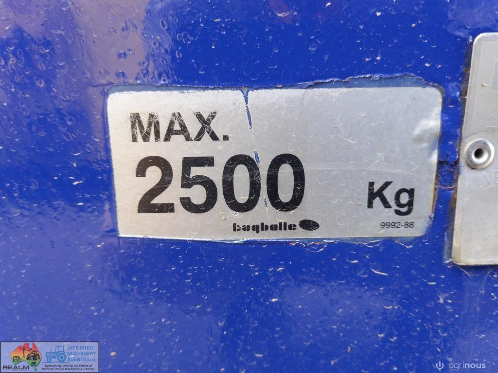 Bogballe M2 Fertilizer Spreader (2.5 Ton) ~ REDUCED PRICE - photo 6