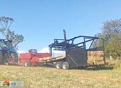40 Bale Accumulator/Stacker & Stack Squeeze/Grab (REDUCED)