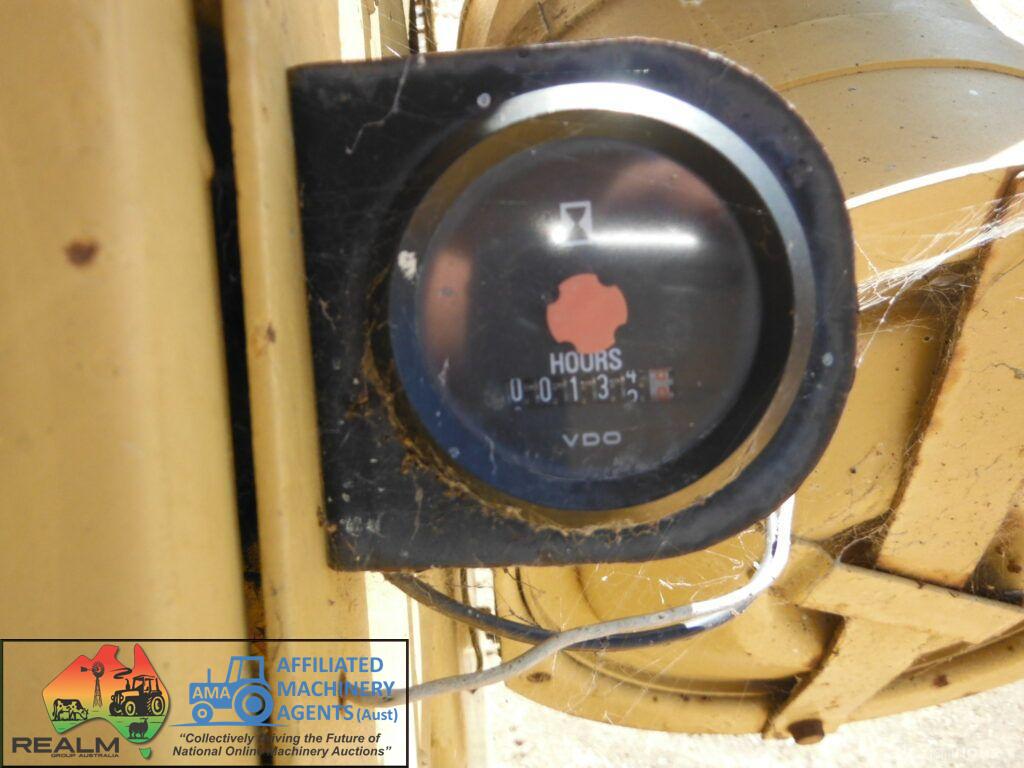 International Harvester E211 Elevating Scraper - photo 18