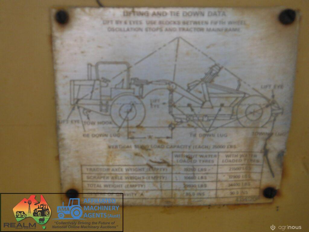 International Harvester E211 Elevating Scraper - photo 4