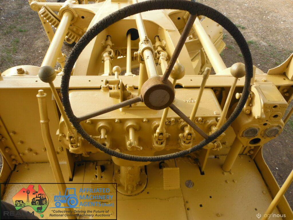 Cat 12 Road Grader - photo 9