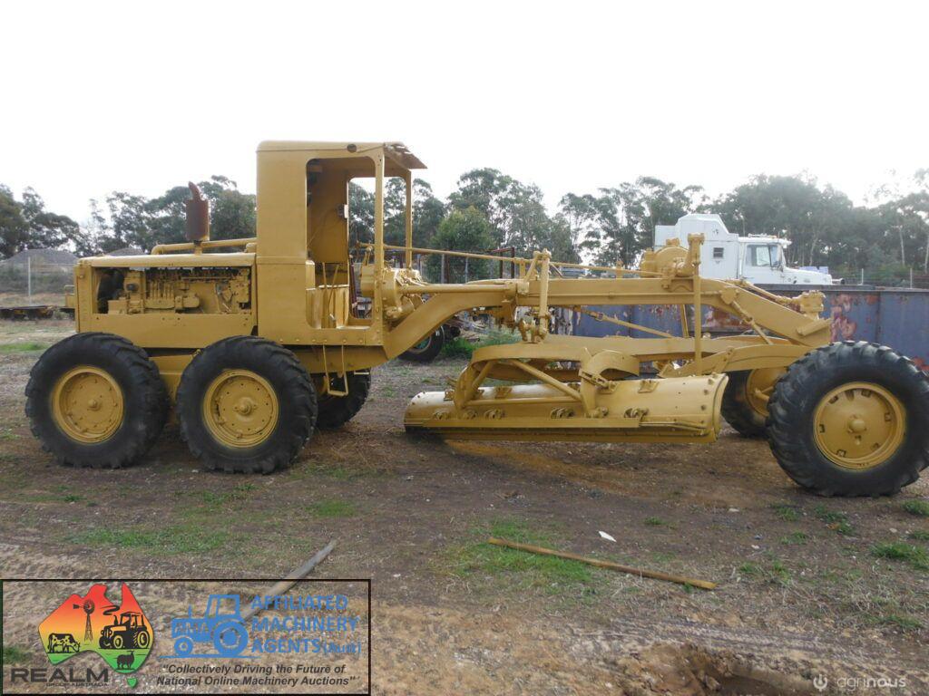 Cat 12 Road Grader - photo 5