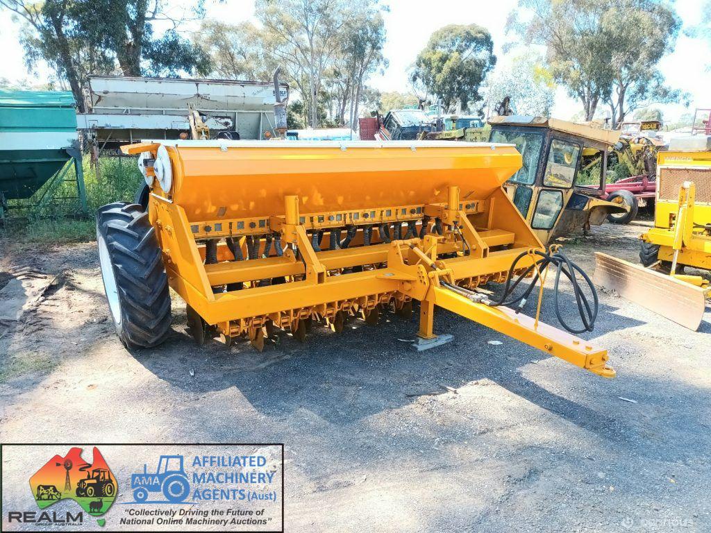 17 Run Bettinson Disc Seeder