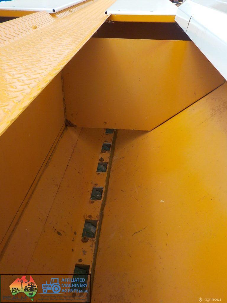 17 Run Bettinson Disc Seeder - photo 8