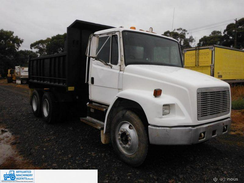 Freightliner tipper (D000517)