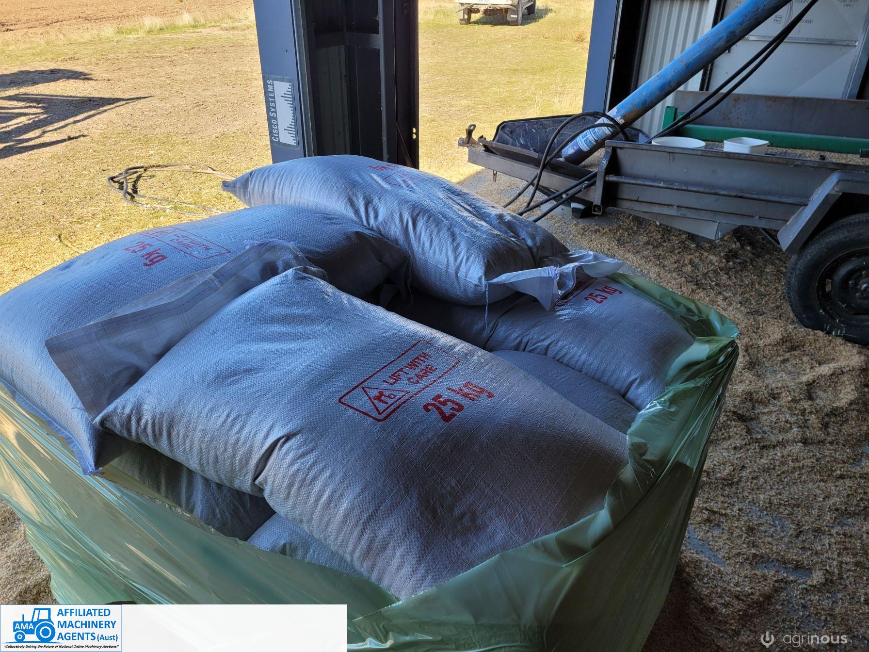 Winteroo Seed Oats (80x 25Kg Bags) - photo 6