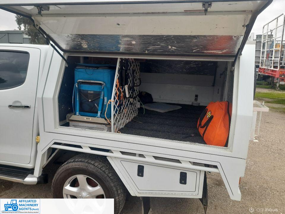 2013 Isuzu 4x4 Dual Cab with Camping Canopy - photo 4