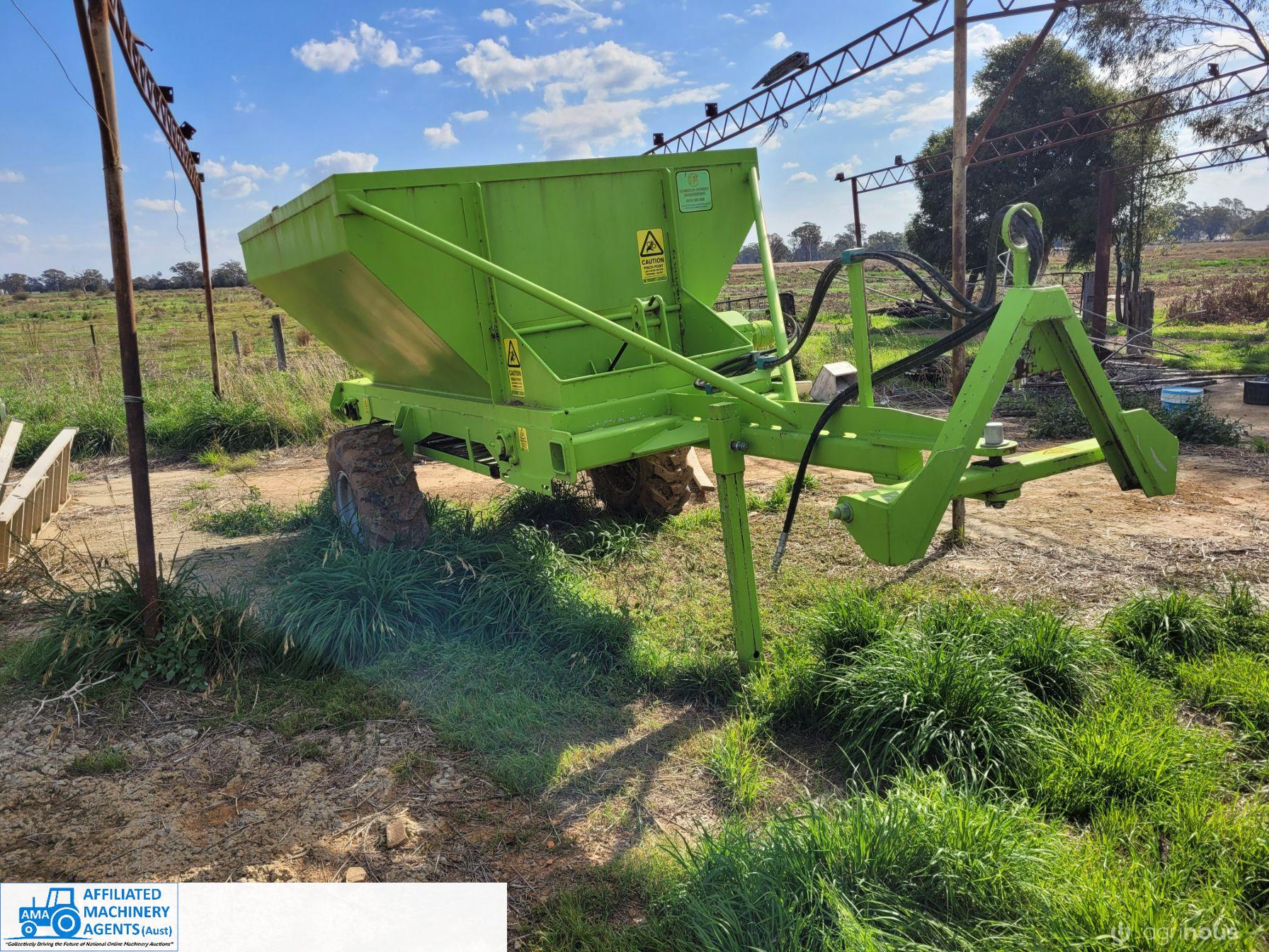 Cameron Hussey Chain Floor Manure Layer - photo 5
