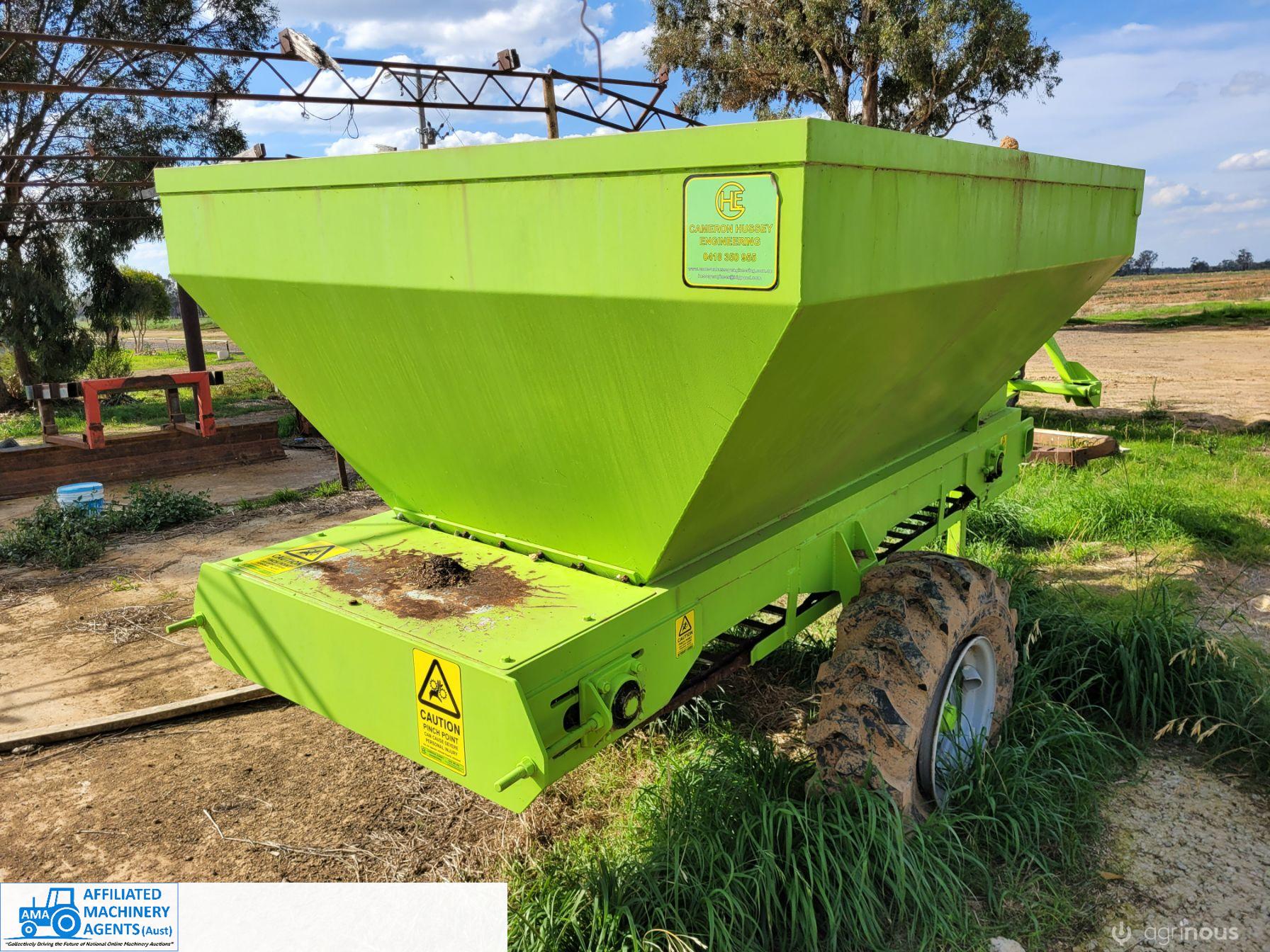 Cameron Hussey Chain Floor Manure Layer - photo 3
