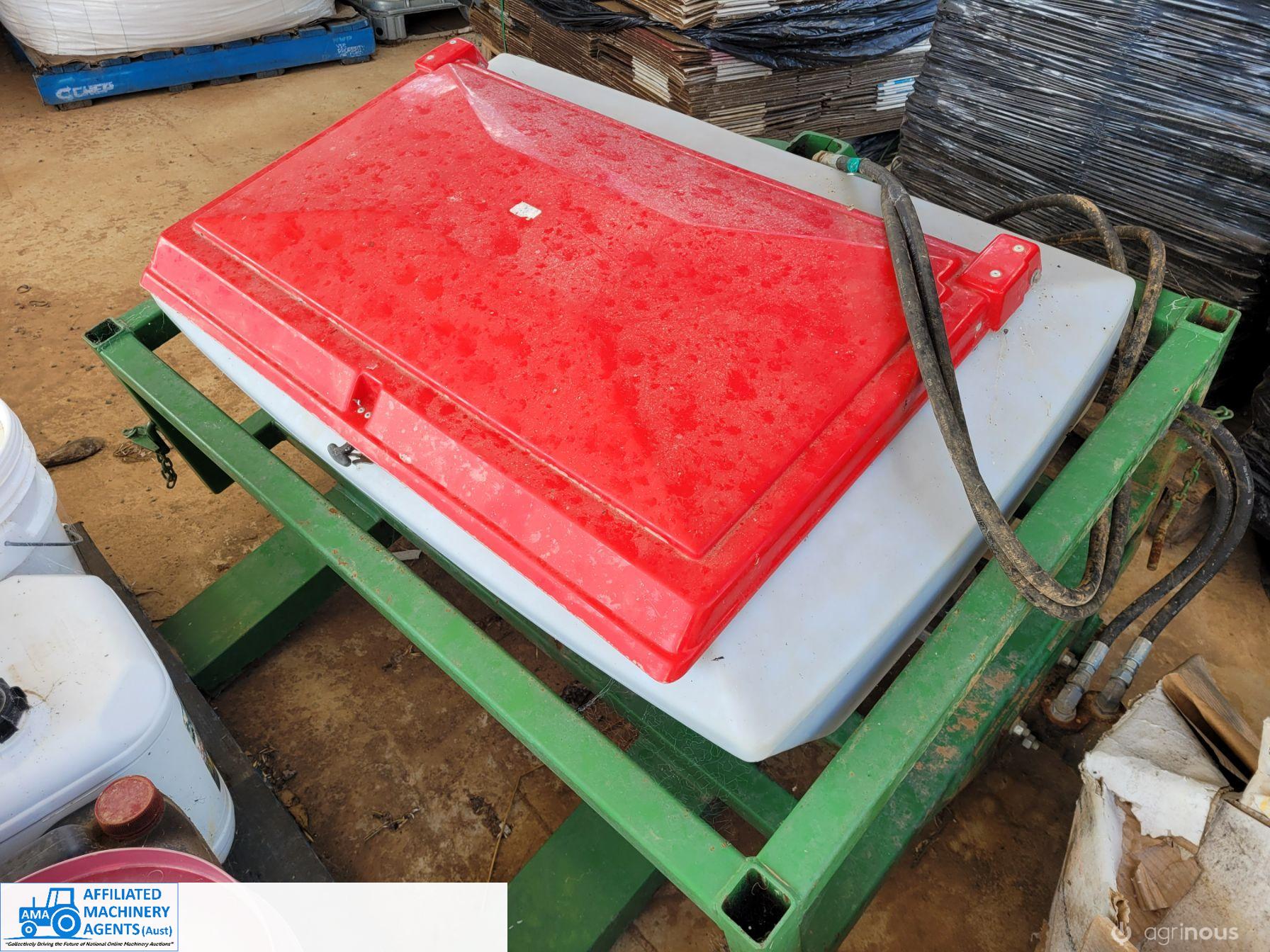 Hussey 3pl Quick Hitch Fertilizer Applicator - photo 2